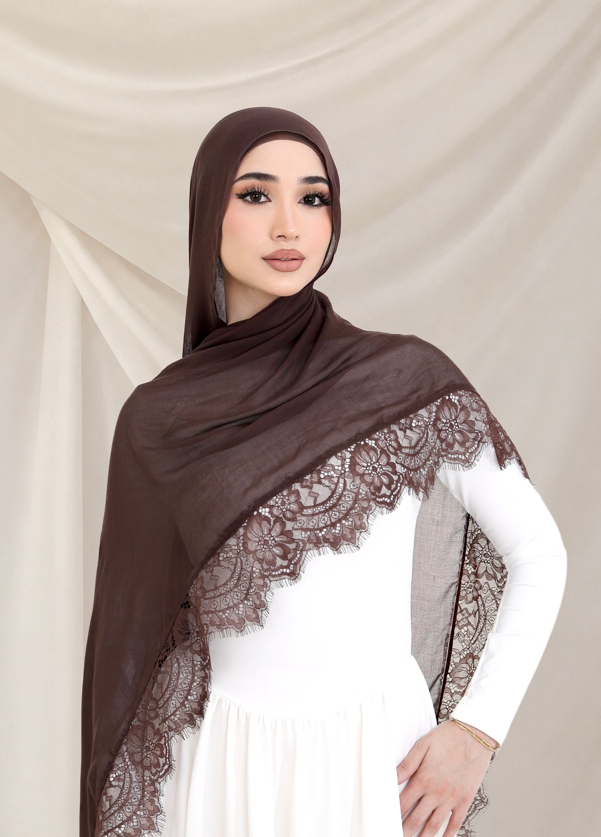 Lace Modal
