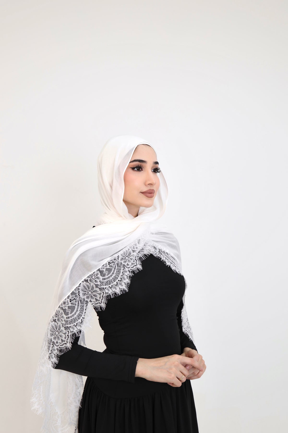 Lace Modal-White