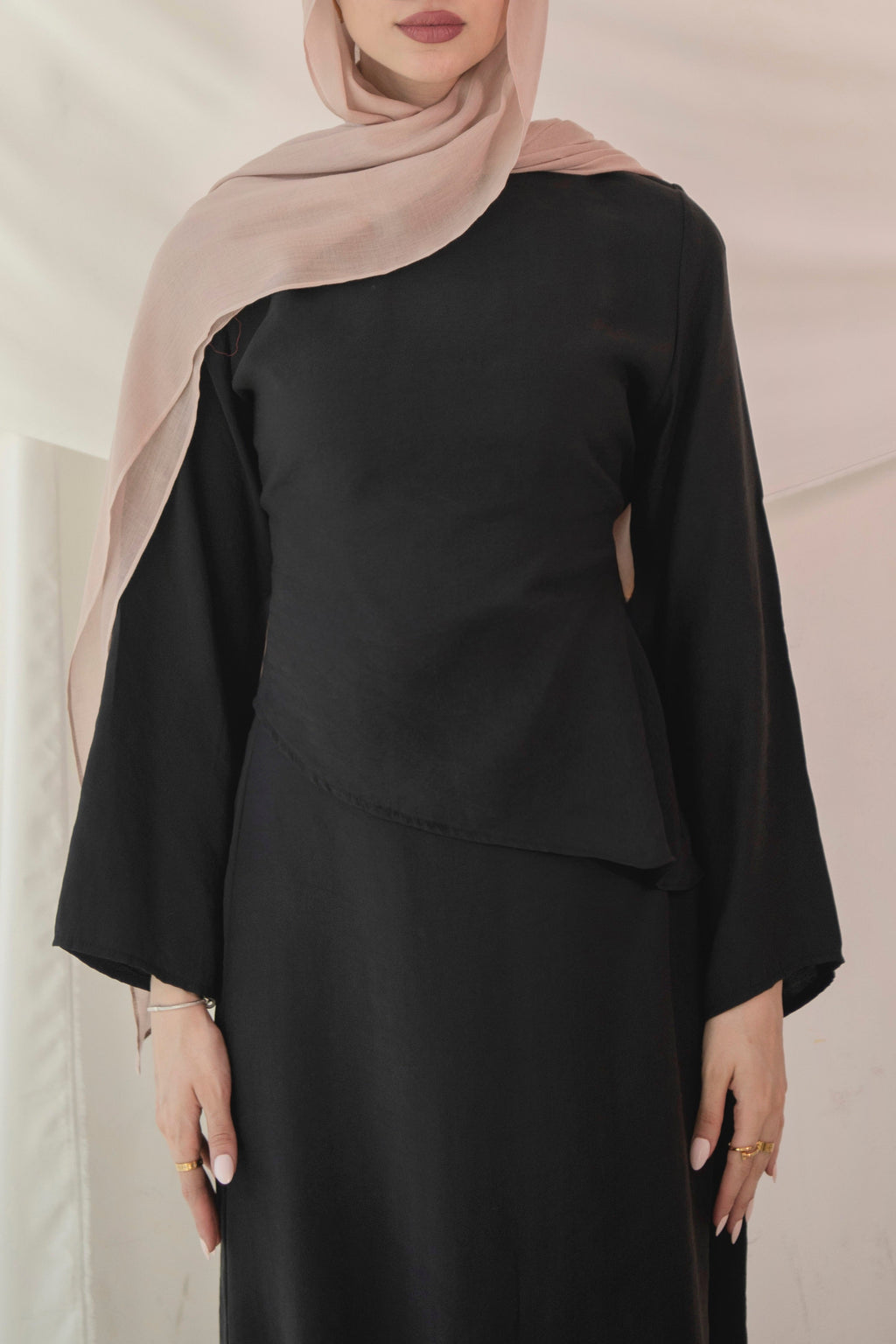 Nujoud Set- Black